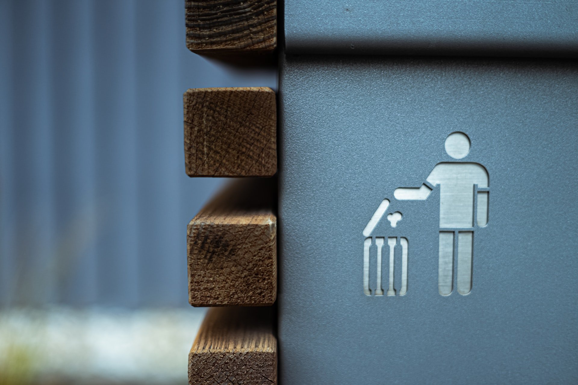 Trashing economic axioms